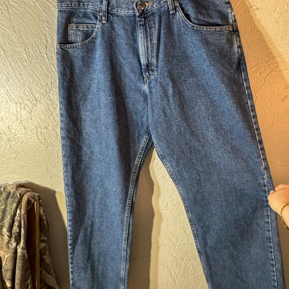 90s Wrangler Straight-Leg Jeans 36 × 29 – Medium Wash, Pre-Owned Good Condition - Picture 5 of 8